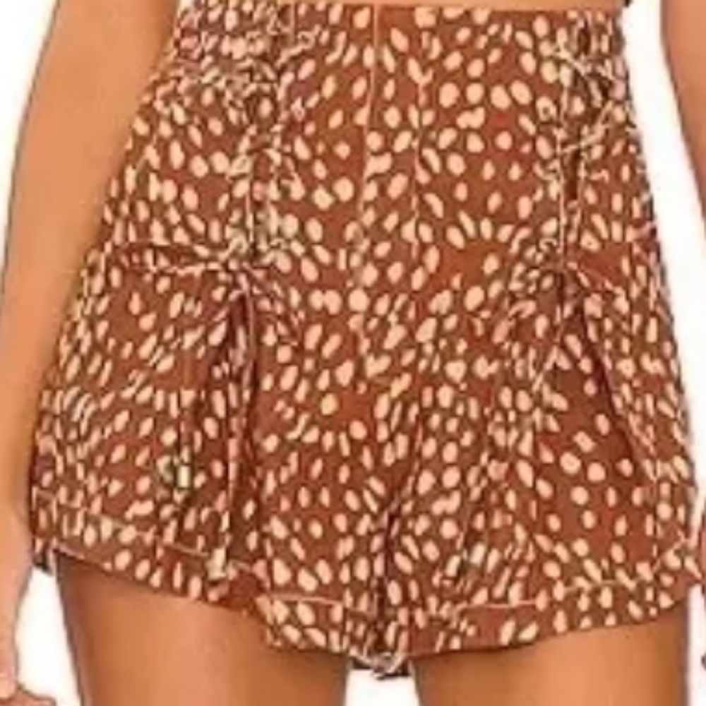 NEW! FREE PEOPLE Bennett Spotted Print Lace-Up Shorts 0. - Picture 2 of 6